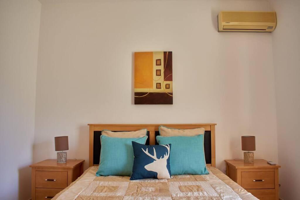 Apartamento T3 Encantador Com Piscina Wifi E Perto De Praia Santa Maria Exterior photo