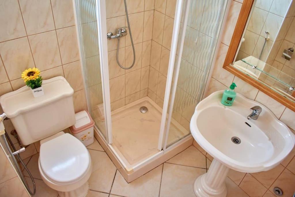 Apartamento T3 Encantador Com Piscina Wifi E Perto De Praia Santa Maria Exterior photo